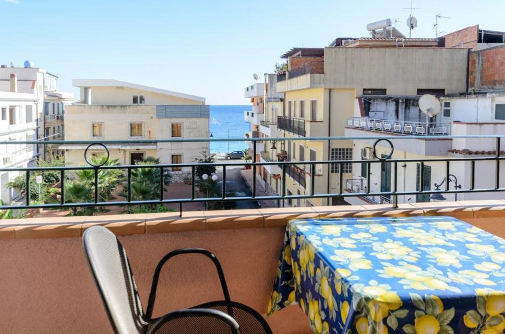 Le Tartarughe Aparthotel Letojanni Dış mekan fotoğraf